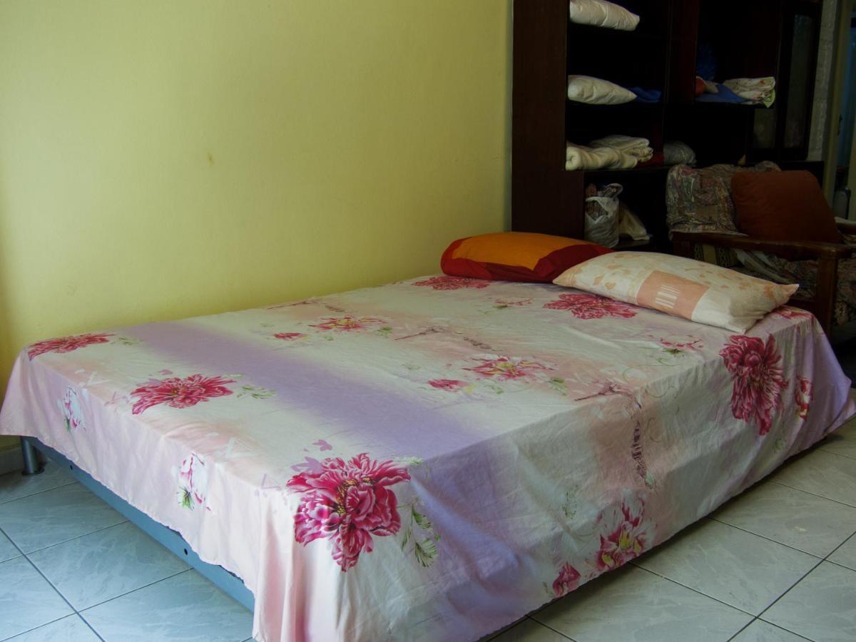 Birbili Youth Guest House Atenas Exterior foto
